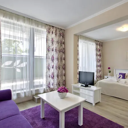 White Rock Castle & Wellness Club Hotel 3*