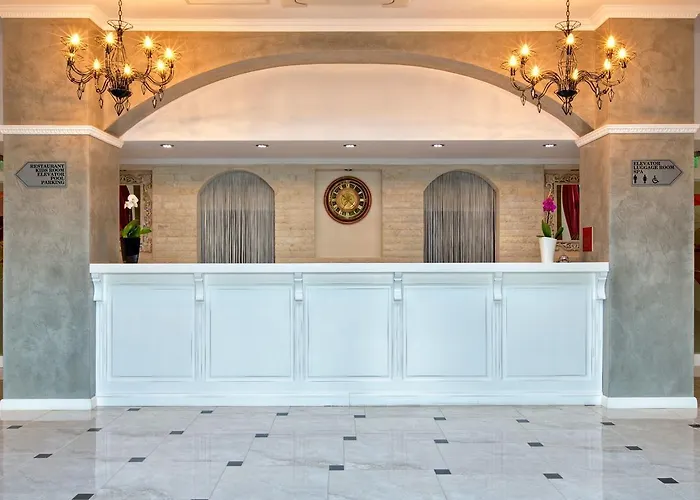 White Rock Castle & 호텔 발치크