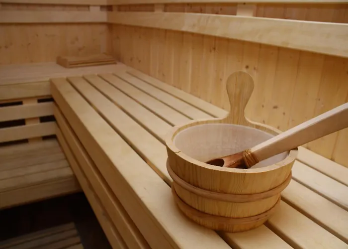 White Rock Castle & فندق 3*