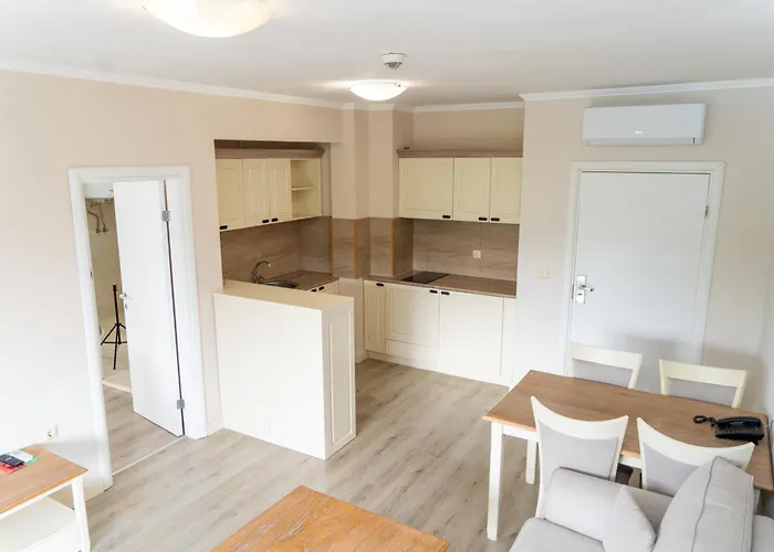 White Rock Castle & 호텔 3*