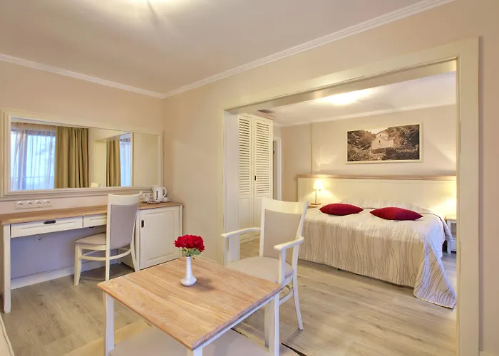 호텔 White Rock Castle &