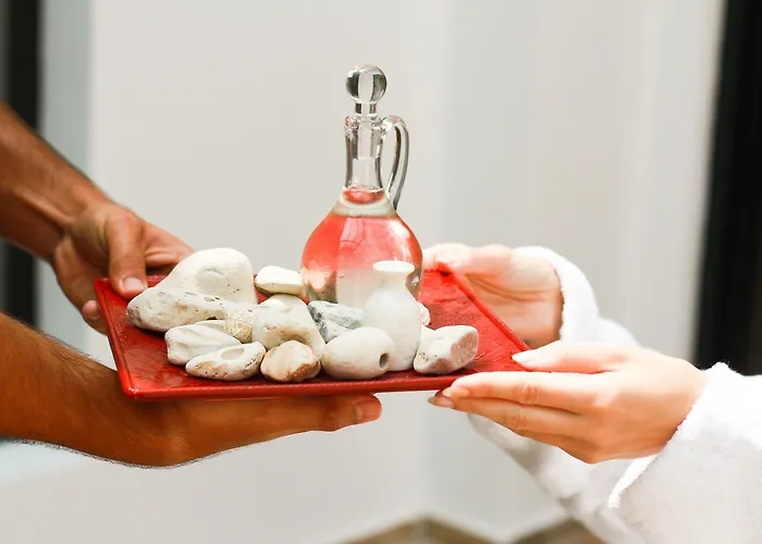 White Rock Castle & 호텔 3*