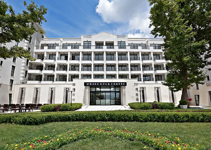 White Rock Castle & 호텔 발치크