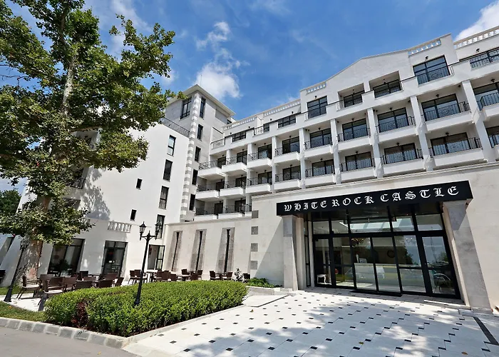 White Rock Castle & 호텔