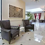 White Rock Castle & Otel