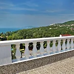 White Rock Castle &
