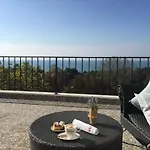White Rock Castle & Balçık