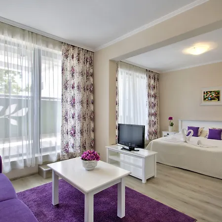 Szálloda White Rock Castle & 3*