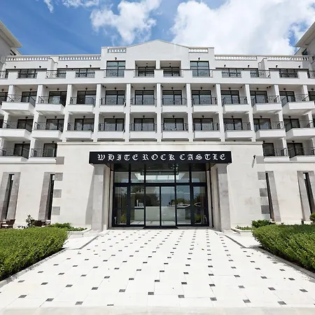 Hotel White Rock Castle & Wellness Club Baltsjik