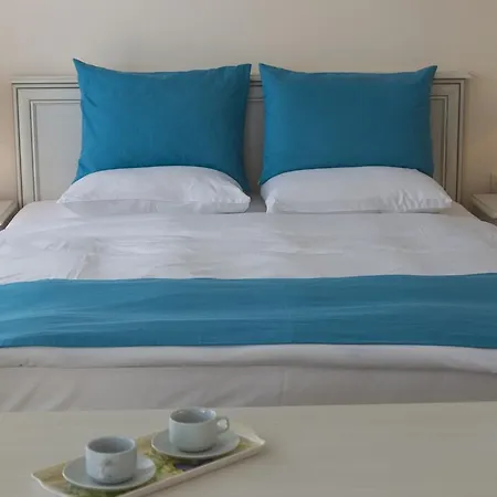 Szálloda White Rock Castle & 3*