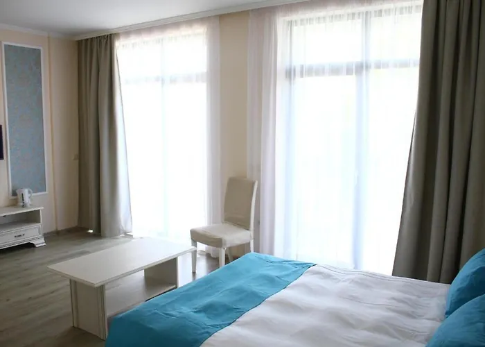 ホワイト ロック キャッスル スイート ＆ スパ 3*