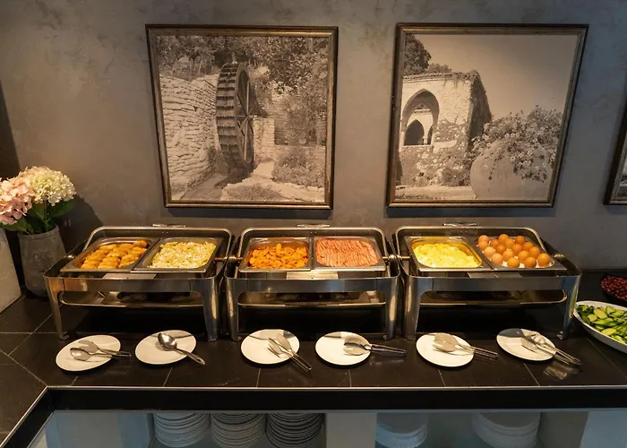 ホワイト ロック キャッスル スイート ＆ スパ 3*