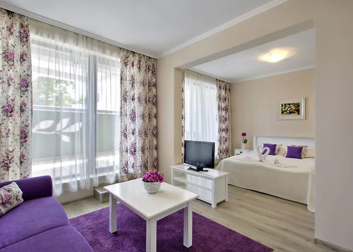 Hotel White Rock Castle & 3*