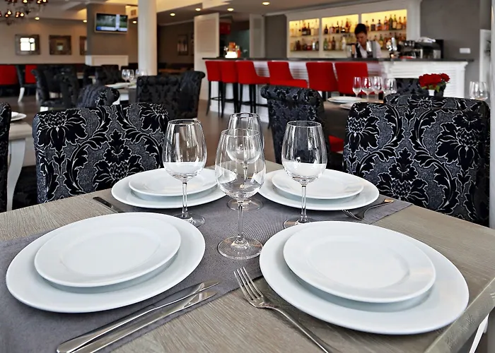 White Rock Castle & Hotel 3*