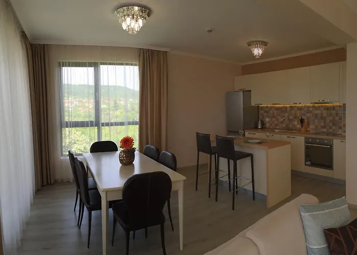 ホテル ホワイト ロック キャッスル スイート ＆ スパ 3*